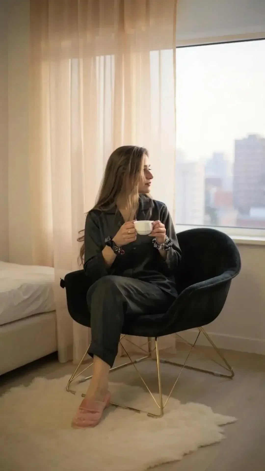 Solid Black Silk - ELORA OFFICIAL